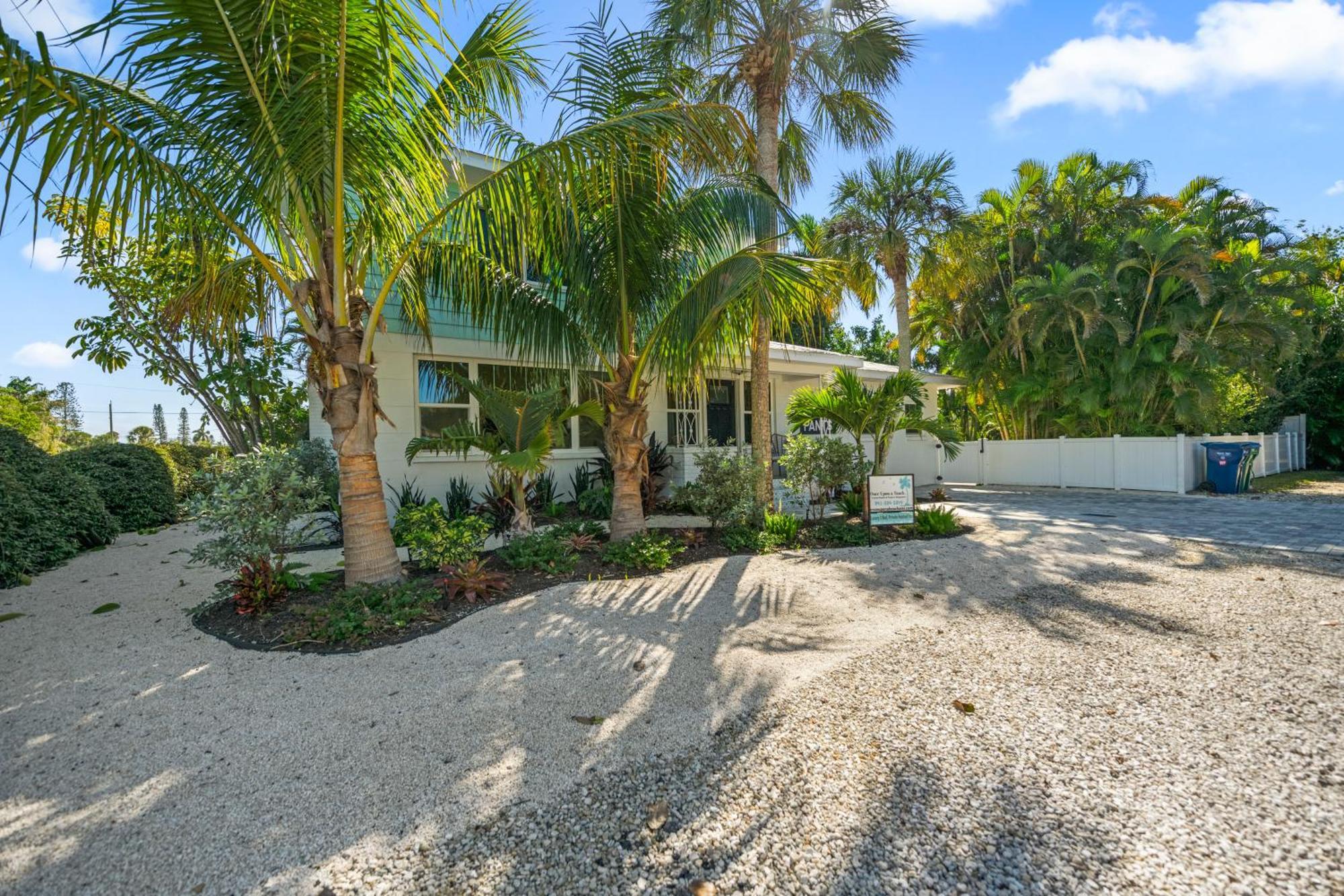 Sandy Pants - Designer Beach Chic Home Steps To Beach Backyard Oasis W Heated Pool Anna Maria Eksteriør bilde
